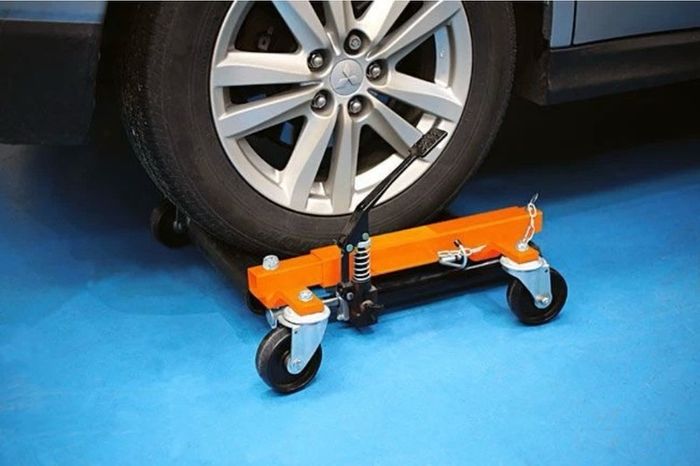 Car position jacks (pair)
