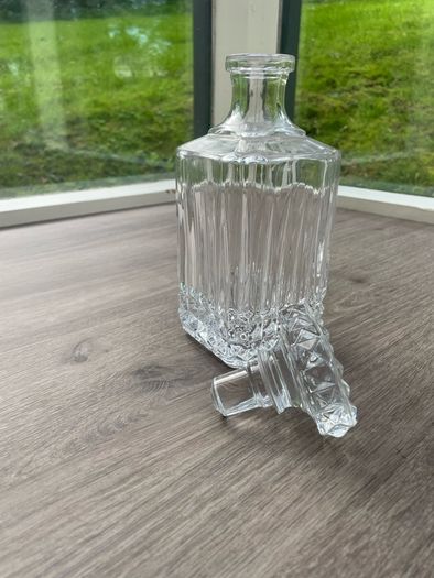 Heavy Cut Crystal Glass Square Whisky Decanter with Stopper 26cm 1.75kg