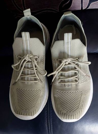 Ladies trainers