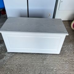 blanket box