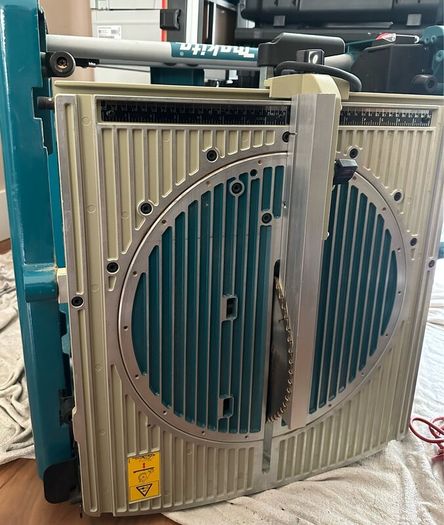 Makita LF1000 flipper table and saw 260mm home use
