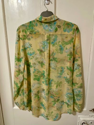 River Island ladies floral blouse