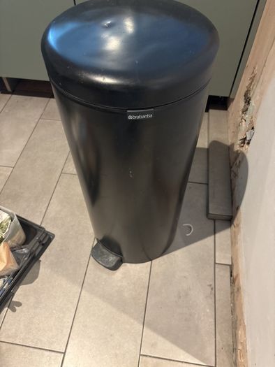 pedal bin