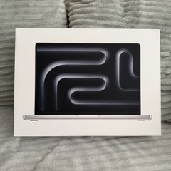 MacBook Pro 14.2 inch 24GB unified memory 512GB SSD