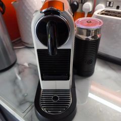 Magimix Nespresso Coffee Machine with Aeroccino Milk Frother