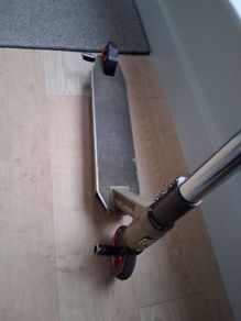 Stunt scooter