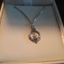 ladies silver chain and pendant Image 8
