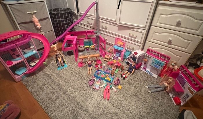Kids real Barbie toys and accessories