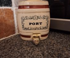 Vintage Wade Royal Victoria Pottery ceramic port dispenser