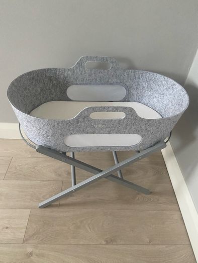 SnuzBaskit Moses Basket & Stand - Grey