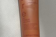 Bare by Vogue Liquid Body Illuminator 100ml