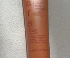 Bare by Vogue Liquid Body Illuminator 100ml