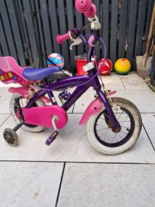 Girls bike & sand table