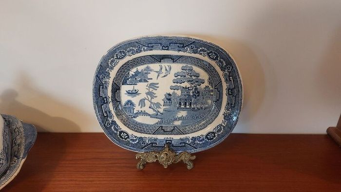 Beautiful Antique Blue and White Transferware Willow Pattern Small Platter, by D. Methven & Sons, Kirkaldy, Scotland, Circa 1847-1864