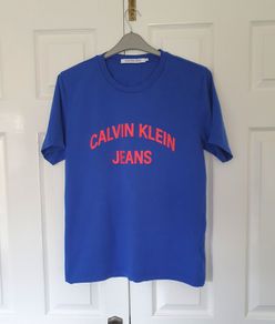 calvin klein tshirt size medium ptp 20" blue in like new condition