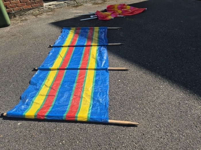 4 x Pole Windbreak