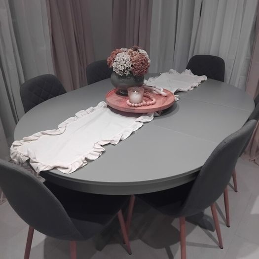 table and chairs