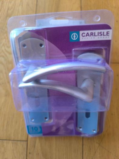 Serozzetta Tres Lever On Backplate Door Handle Lock 57mm C/C Satin Chrome Colour Sold In Pairs
