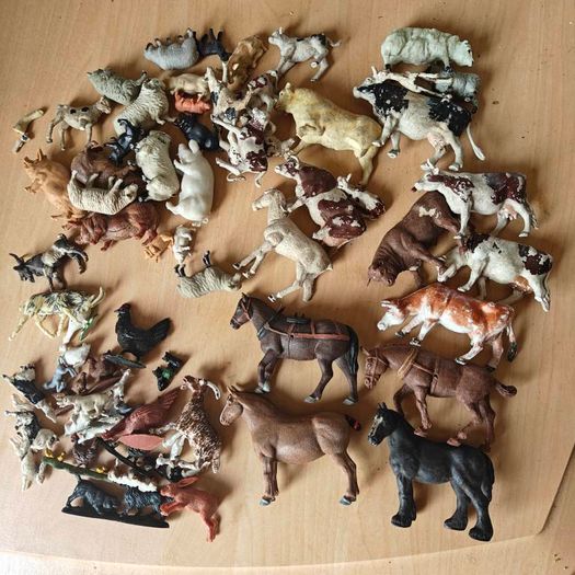 Large 1960s and 70s lot of plastic Britains and English made farm animals