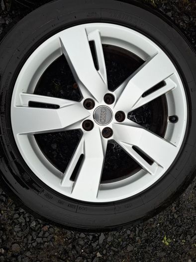 19" Genuine Audi Q5 S Line Alloys with tyres