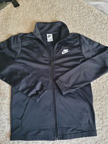 Nike Zippie / tracksuit top. Size 10yrs. New