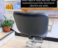 Salon chairs x4