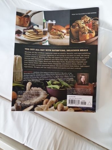 Meatless All Day Recipes For Inspired Vegetarian Meals In Very Good Condition From Pet Smoke Free Home