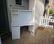 Make up dresser