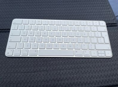 Magic Keyboard