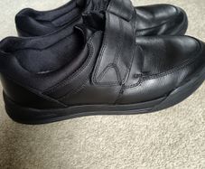 Boys shoes