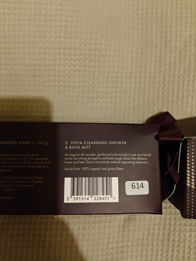 Voya Christmas Cracker
