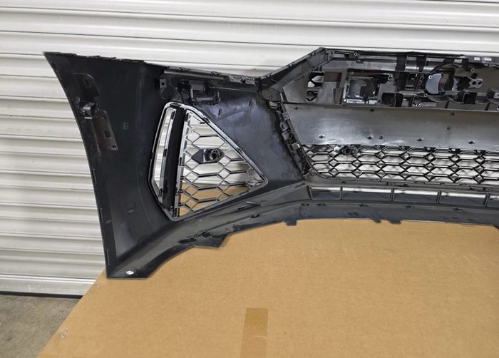 Complete front Bumper for Audi A7 C8 S6 RS6 honeycomb style