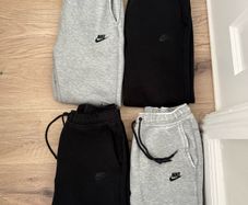 Men's Nike tech tracksuit bottoms size medium 4 pairs