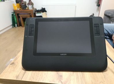 Wacom Cintiq 12WX graphics Tablet