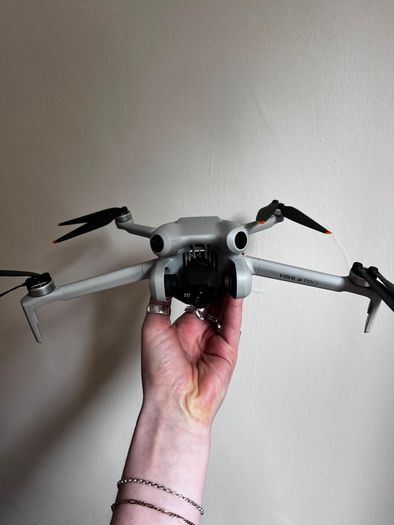 DJI Mini 4 Pro Fly More Combo