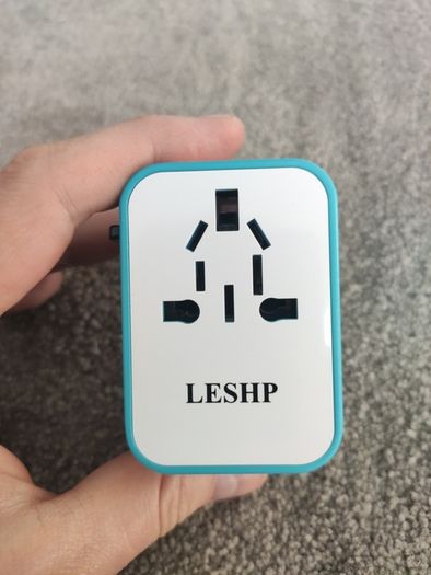 universal travel adapter