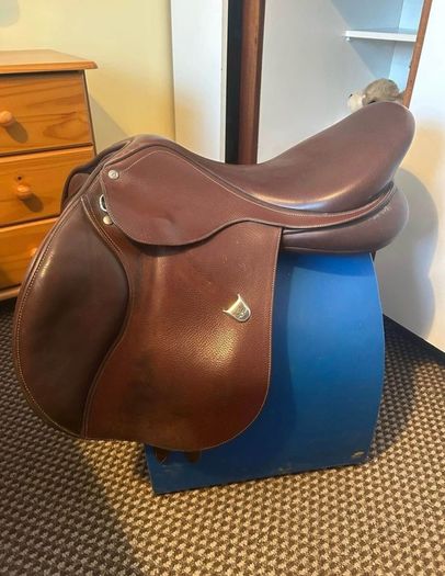 Bates GP Saddle