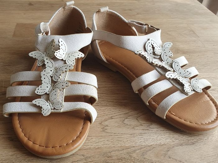 New Beautiful H&M Suede & Leather Butterfly Sandals UK 10