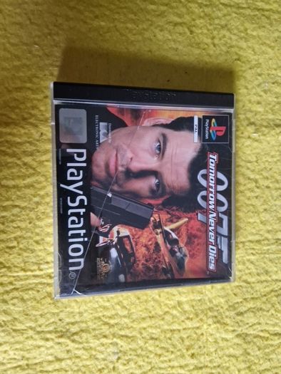 007 Tomorrow never dies PlayStation1 ps1 PlayStation2 ps2 games Original