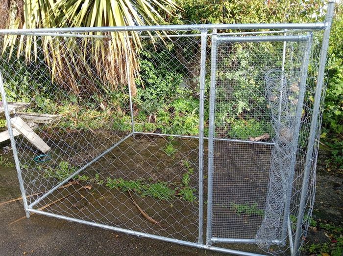 Vida XL Outdoor Dog Kennel 2m x 2m x 2m Galvinised Steel