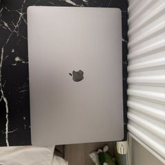 macbook pro 16 inch 16 GB