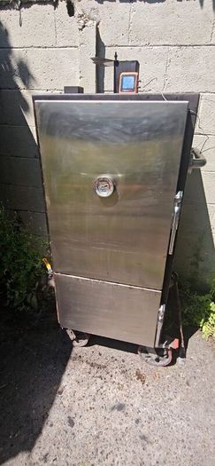 BBQ Smoker