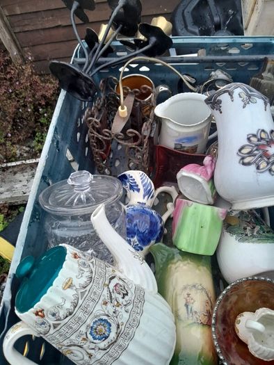box of vintage collectable