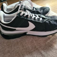 womens runner