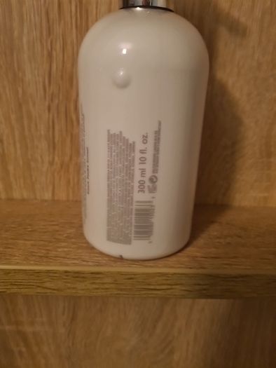 Molton Brown Suede Orris Body Lotion, 300ml
