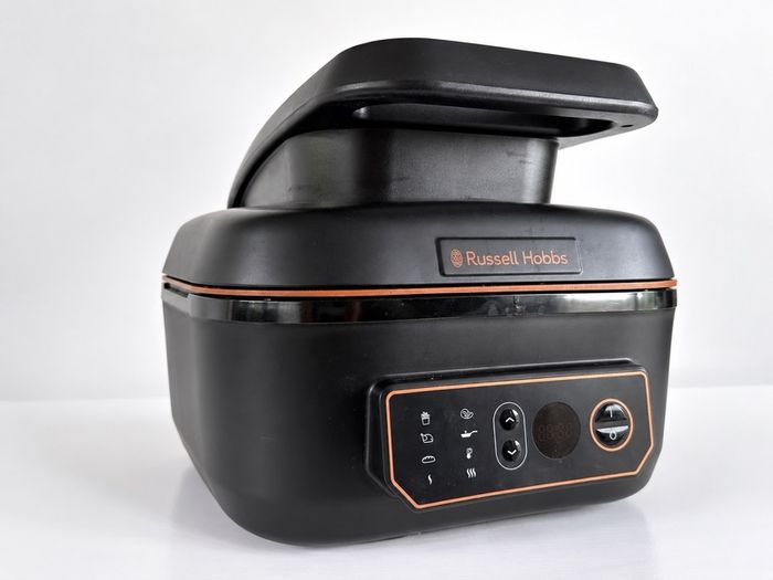 Dimplex Microwave and Russell Hobbs Air Fryer