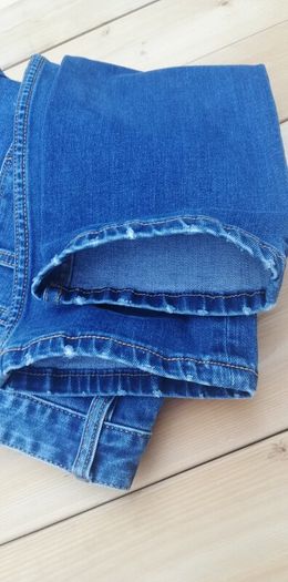 Diesel men's light wash blue regular jeans W34 L32