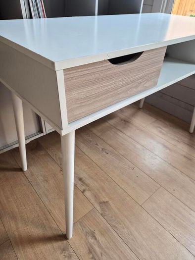 Furniture - side table