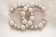 Pearl brooch