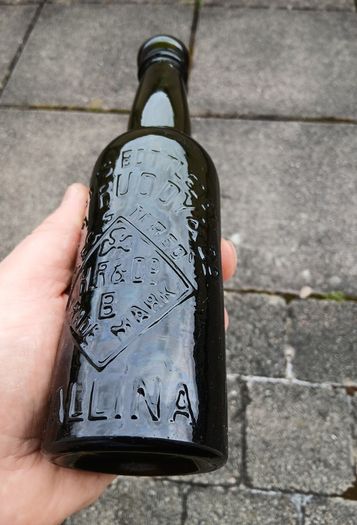 Hugh Ruddy & Co Ballina bottle